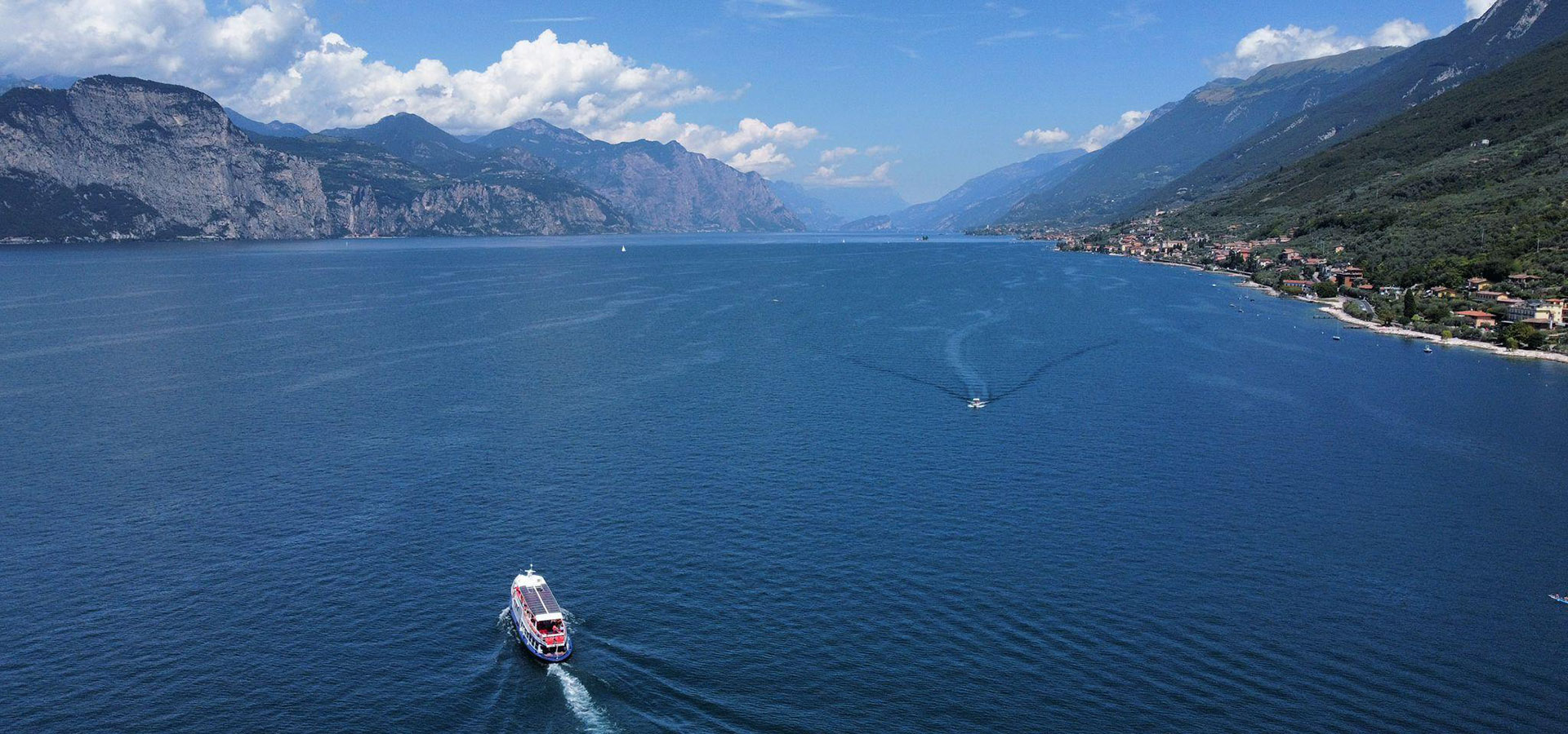 Svegliarsi con vista sul lago a Casa Rosa